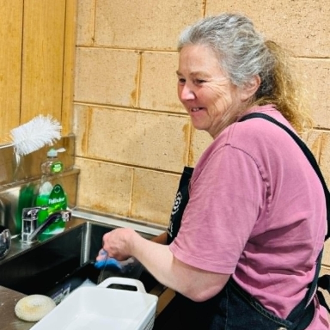 Lifeline Shop Volunteer